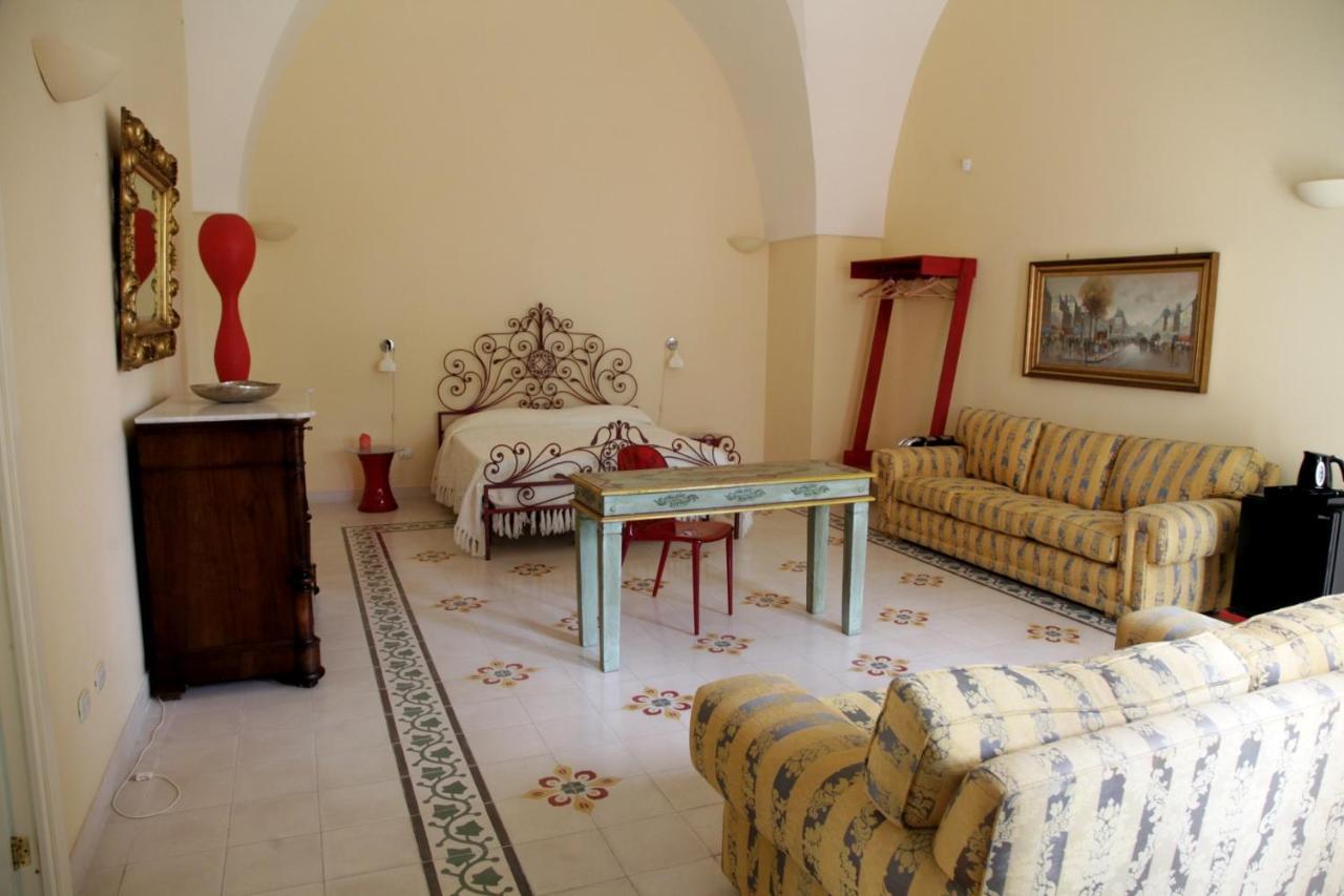 Villa Urso Bed&Breakfast Монтерони-ди-Лечче Экстерьер фото